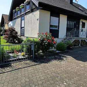 Apartment Ferienwohnung Steigerwaldblick, Haßfurt